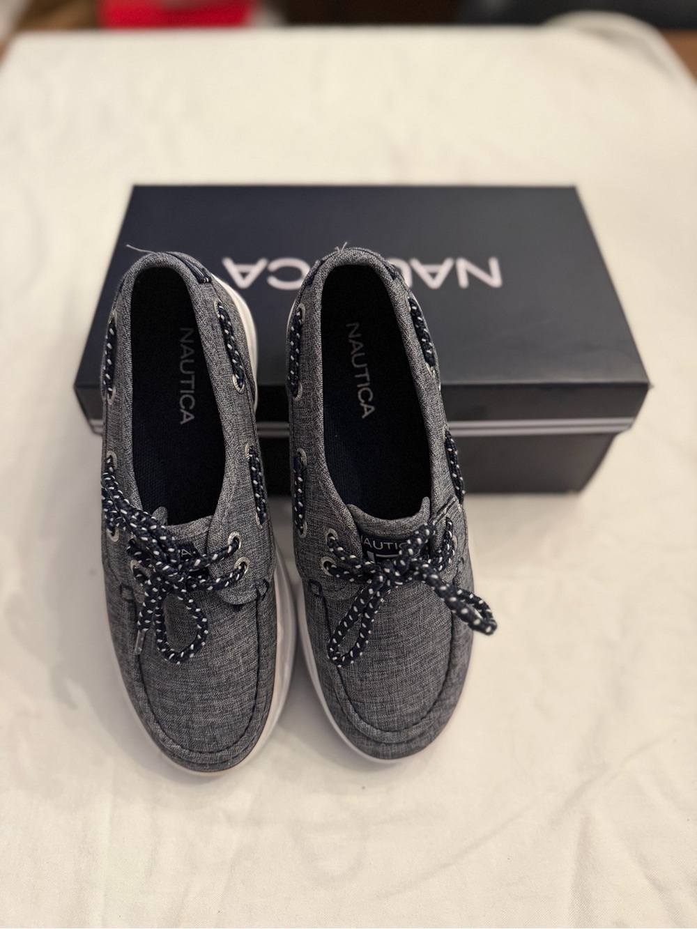 Nautica Boys Gray Chambray Boat Shoes Size 2 Youth Lace-Up Casual Deck Shoes